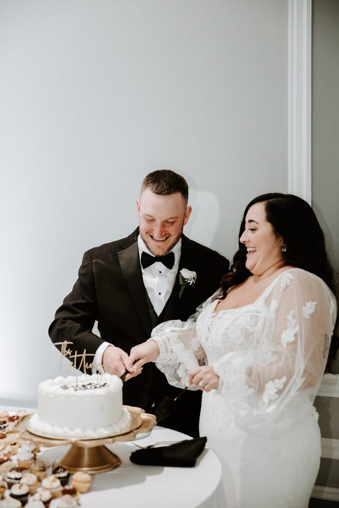Modern Light-Filled Greenhouse Wedding At The Atrium | Burgh Brides | Iris Marie Photography