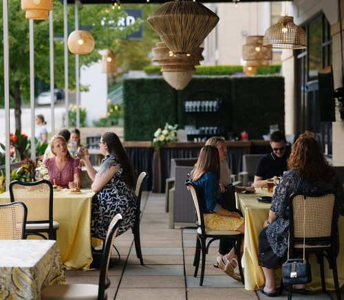 Courtyard by Marriott Pittsburgh University Center | Pittsburgh Wedding Venue | Burgh Brides