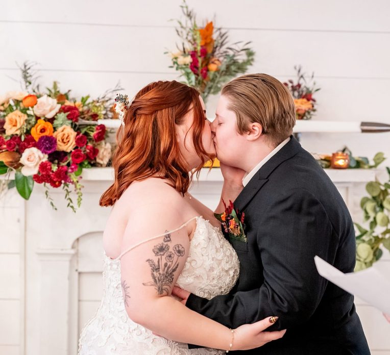 Micro Wedding At Sapphire & Lace Cottage | Burgh Brides