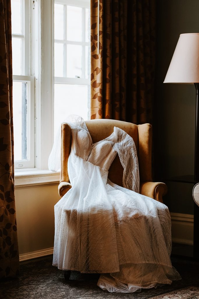 “Starry Night” Inspired Wedding at the Mansions on Fifth | Burgh Brides | Iris Marie Photography