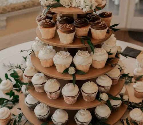 Pittsburgh Cookie Table Divas | Pittsburgh Wedding Cookie Table Service | Burgh Brides