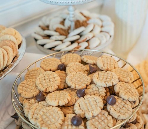 Pittsburgh Cookie Table Divas | Pittsburgh Wedding Cookie Table Service | Burgh Brides