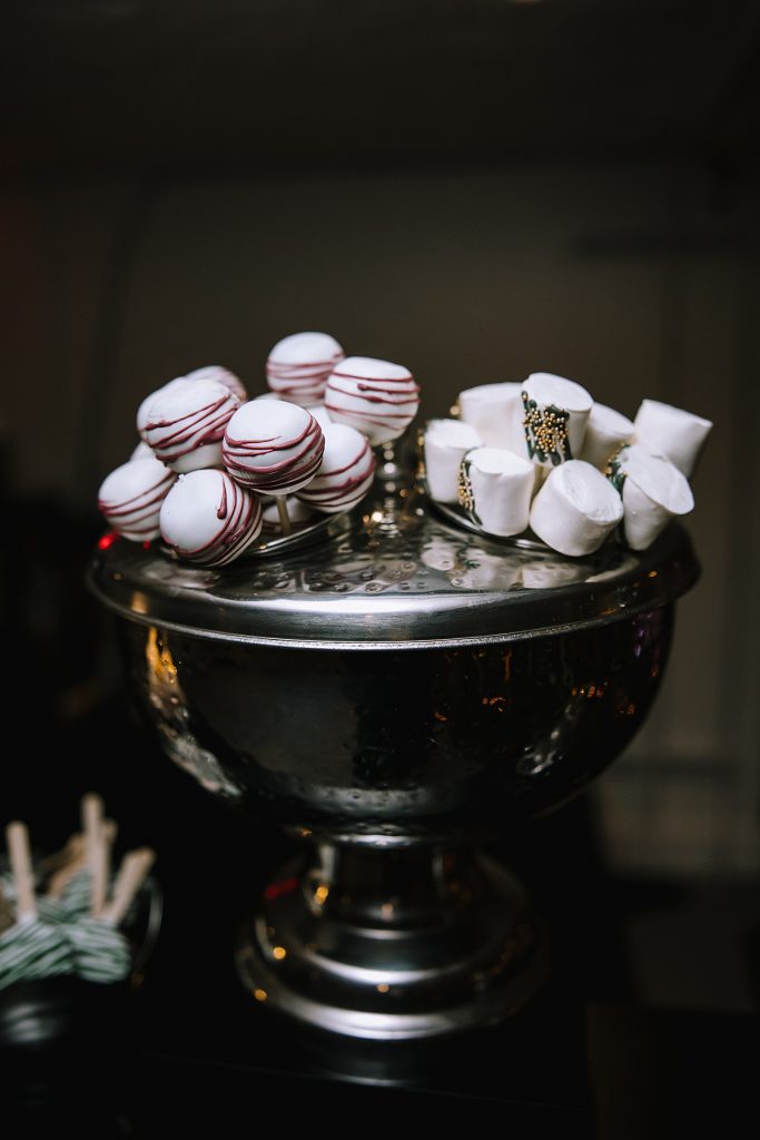 This Franklin on Penn Wedding is a Wintery Moodboard Dream | Burgh Brides | Kaitlin Powell Photography