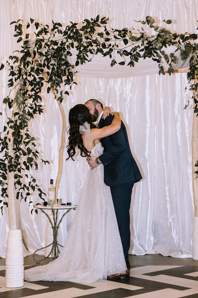 This Franklin on Penn Wedding is a Wintery Moodboard Dream | Burgh Brides | Kaitlin Powell Photography