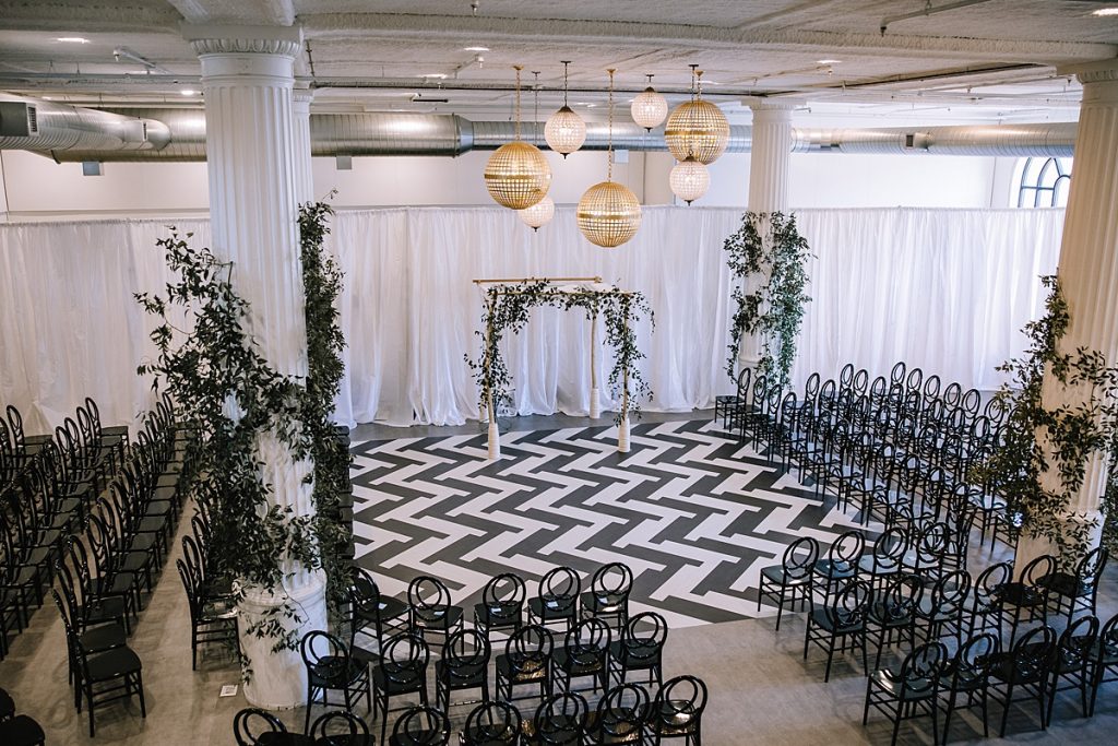 This Franklin on Penn Wedding is a Wintery Moodboard Dream | Burgh Brides | Kaitlin Powell Photography