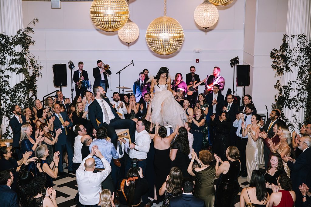 This Franklin on Penn Wedding is a Wintery Moodboard Dream | Burgh Brides | Kaitlin Powell Photography