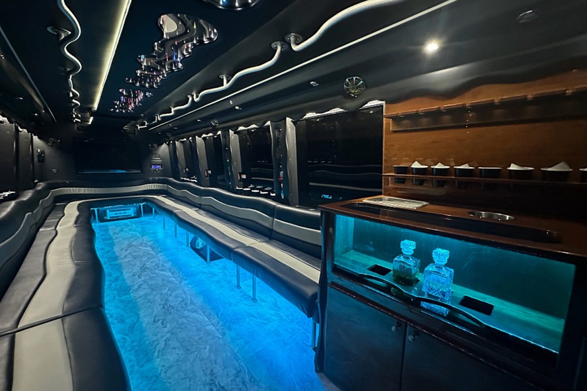 Red Carpet Limo | Pittsburgh Wedding Transportation | Burgh Brides