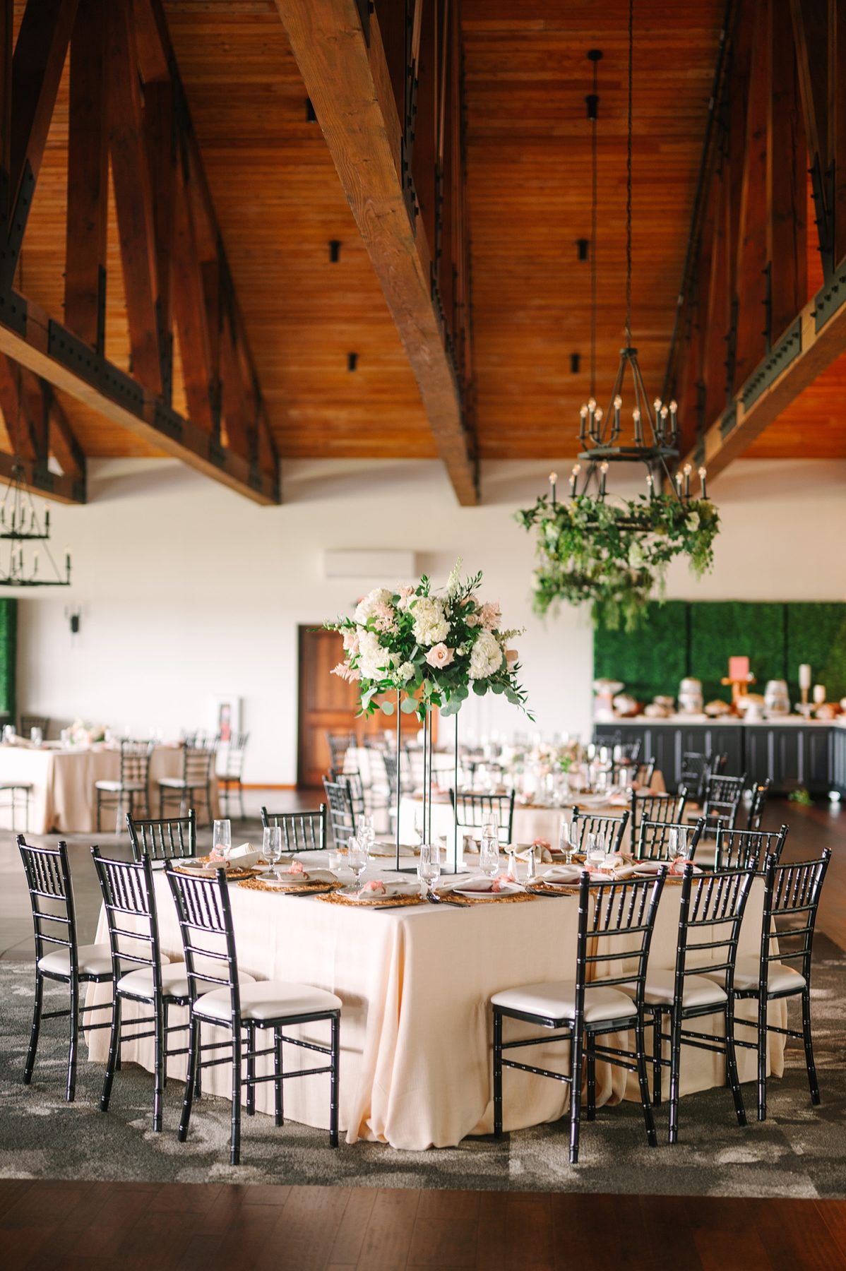 The Club at Blackthorne | Pittsburgh Wedding Venue | Burgh Brides