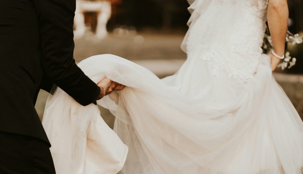 Why You Should Take the “Average” Cost of a Wedding with a Grain of Salt | Burgh Brides