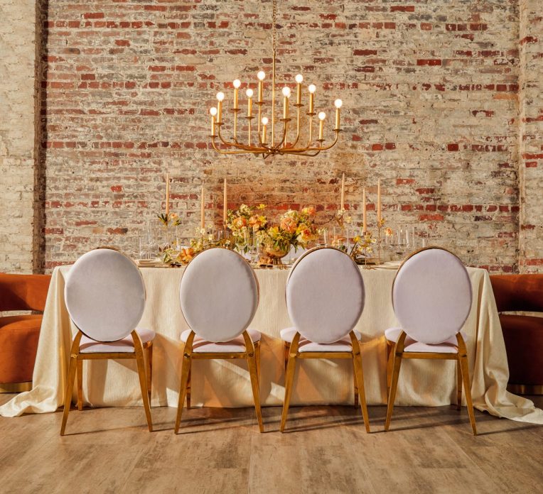 Wedding Tables 101: A Guide To Choosing The Right Size from The 1978 Collection | Burgh Brides