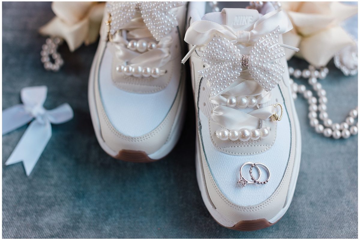 Vintage-Inspired Wedding Shoot at Glen Eden Barn | Burgh Brides | Linnea Marie Photography